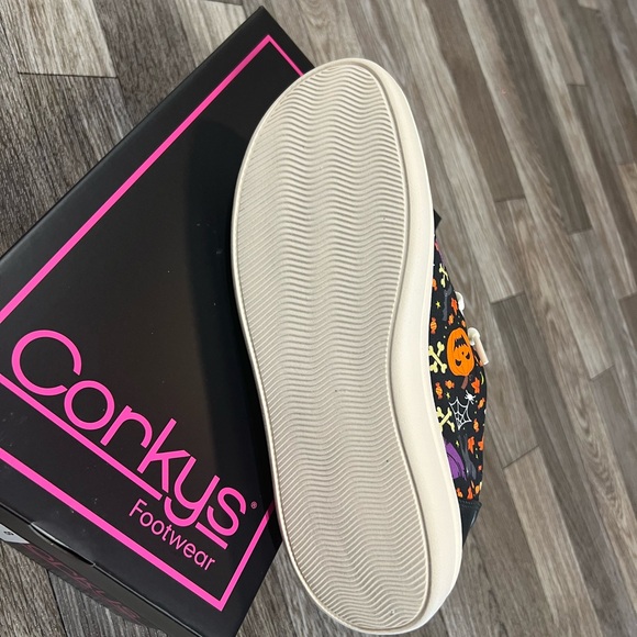 Halloween Kayak 2 Shoes by Corky’s Brand New in Box - Picture 4 of 7